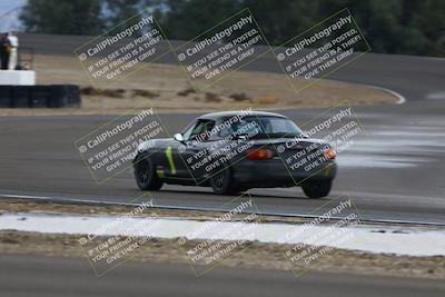 media/Nov-16-2025-CalClub SCCA (Sun) [[2975c16dfc]]/Group 4/Turn 1/